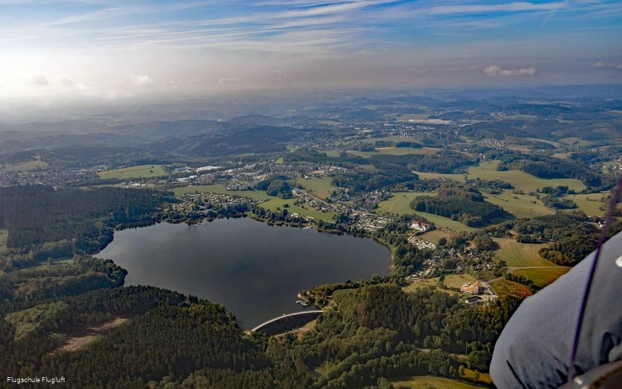 Flug über die Bruchertalsperre