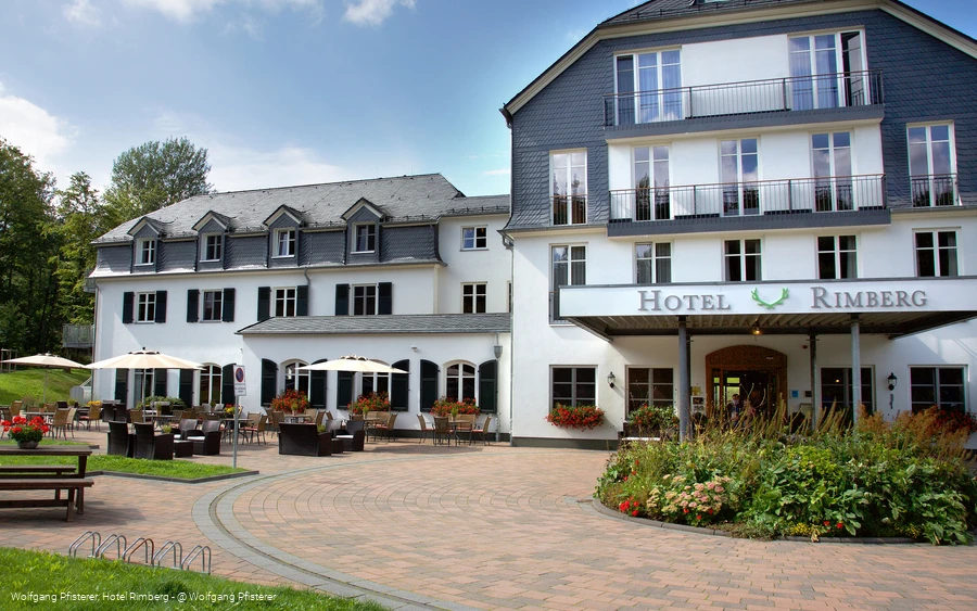 Hotel Rimberg in-Schmallenberg - Außenansicht