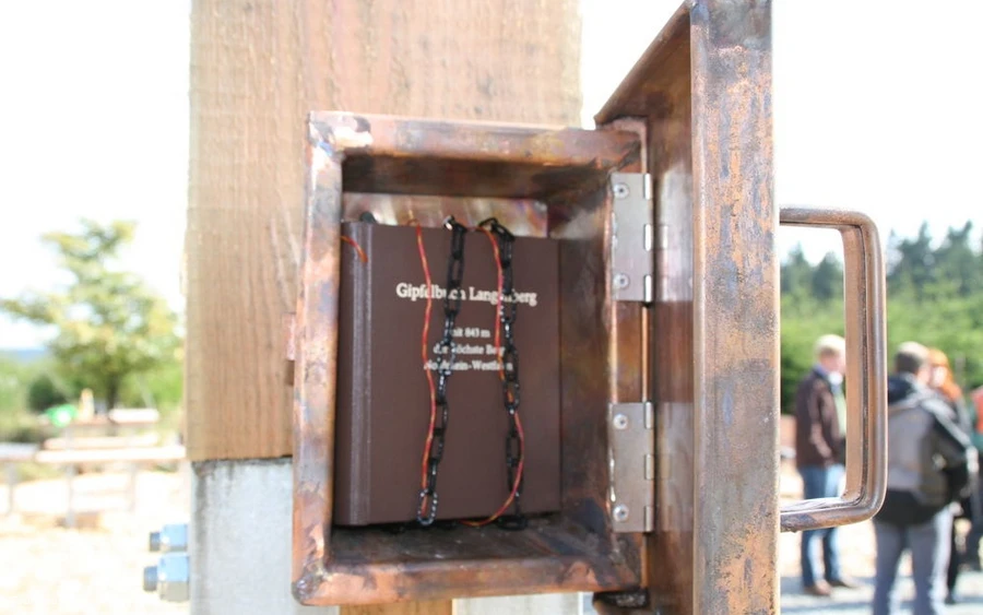 Gipfelkreuz am Langenberg