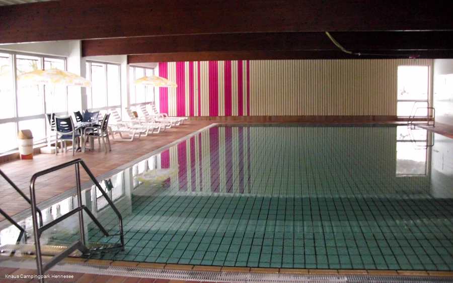 Hallenbad neu