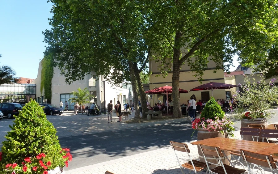 Gemütliche Cafés und Restaurants