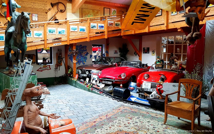 Uitzicht op het Curioseum museum in Willingen.