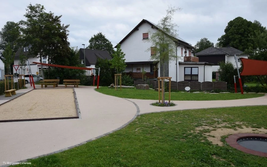 Rummelbachplatz 2