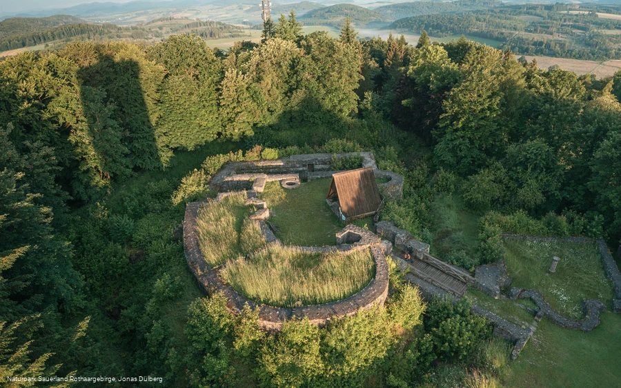 Ruine auf dem Eisenberg