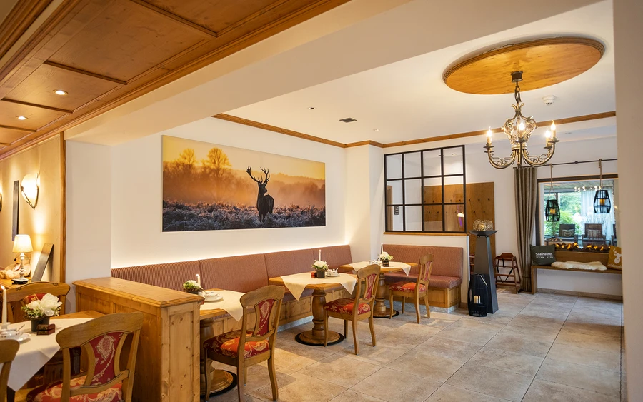 Landhotel Voss - Restaurant - © sabrinity – CC-BY-SA.jpg Landhotel Voss - Restaurant - © sabrinity – CC-BY-SA.jpg