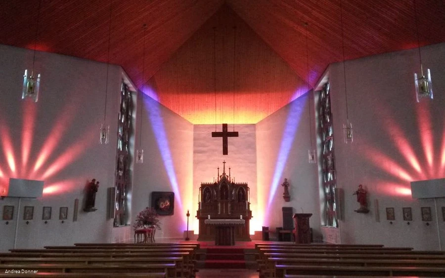 Farbenglanzkirche Oberschledorn Farbenglanzkirche Oberschledorn