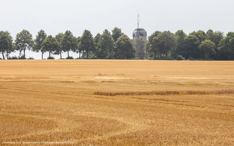 Bismarckturm Möhnesee weit