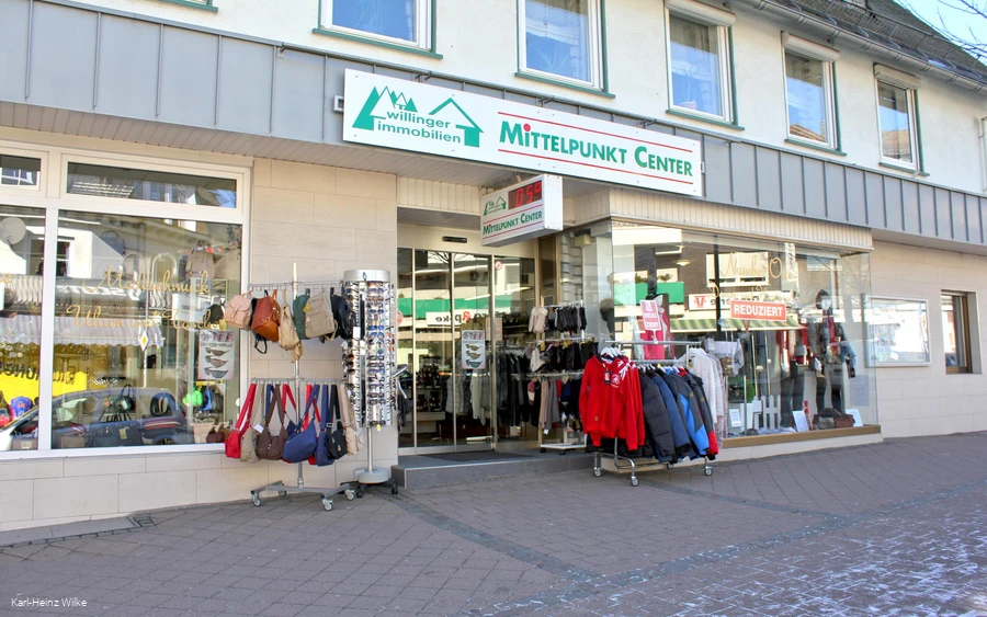 number-one-willingen-aussen-schaufenster.JPG