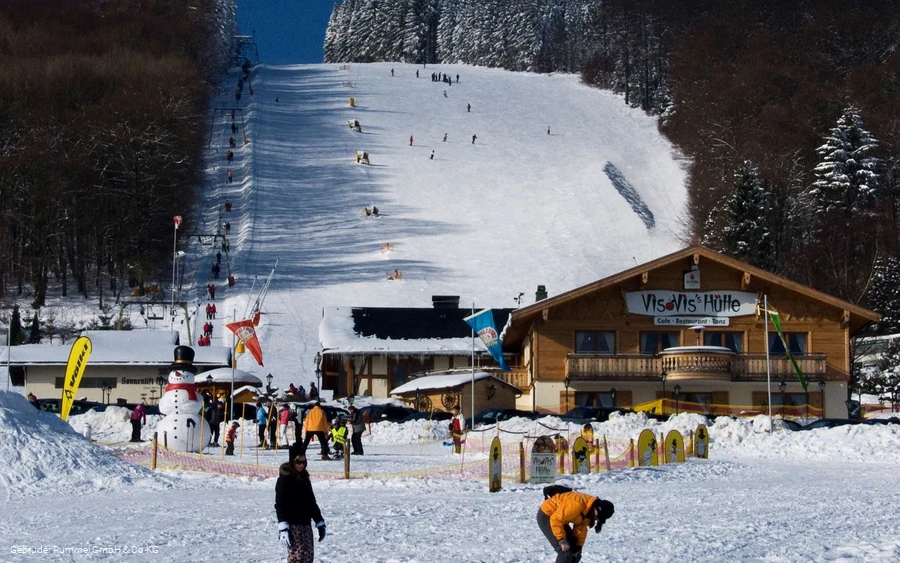sonnenlift-vis-a-vis-huette.jpg