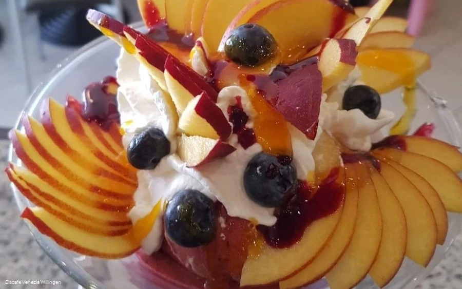 eiscafe-venezia-willingen-apfel.jpg