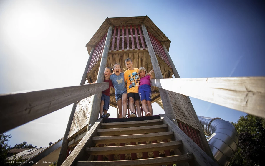 spielplatz-boemighausen-rutschenturm c) freizeitwelt-willingen, sabrinity.jpg