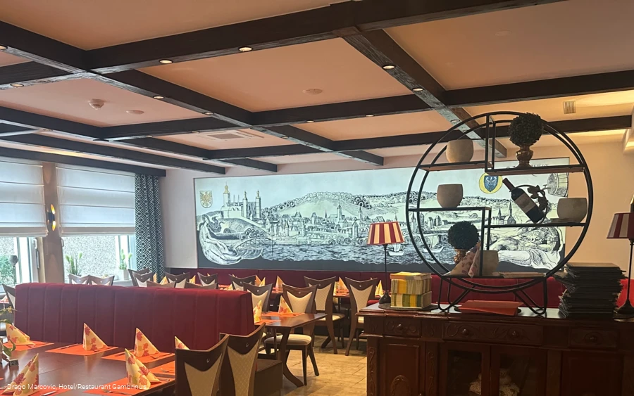 Gastraum3.jpeg Gastraum3.jpeg