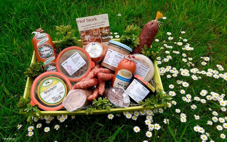 Präsentkorb vom Hofladen Stork Präsentkorb vom Hofladen Stork