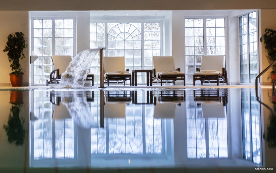 Hotel-plaat-zwembad-fotoHotel-sabrinity.jpg