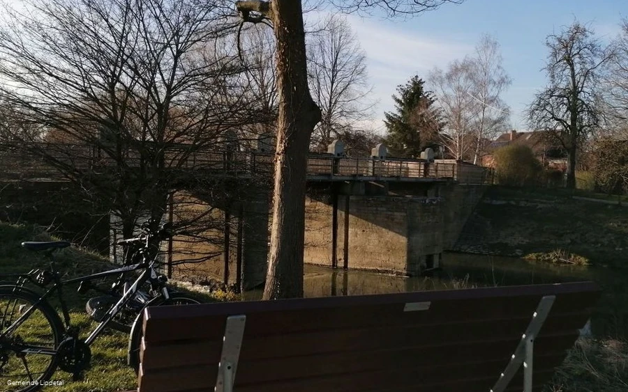 Wellenliege am Wehr Kesseler