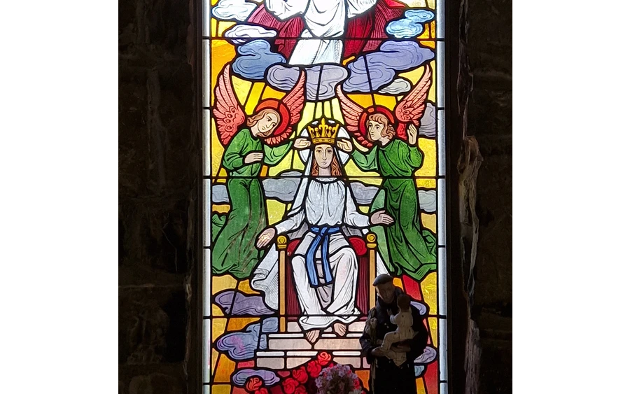 Lourdes-Grotte Fenster.jpg