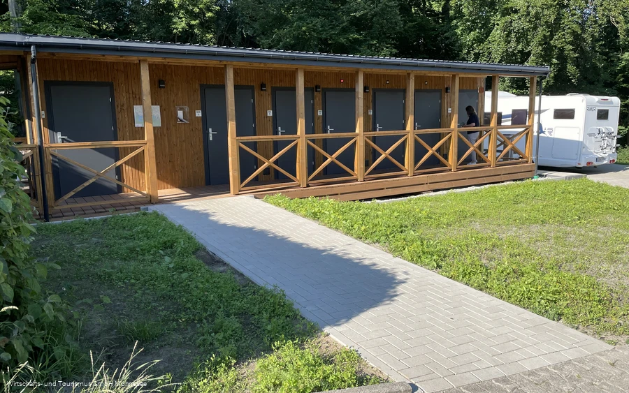 Wohnmobilstellplatz Delecke Nordufer Möhnesee Sanitärhaus