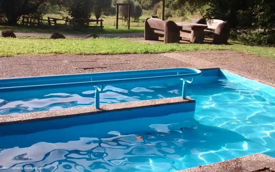 Tretbecken Giershagen