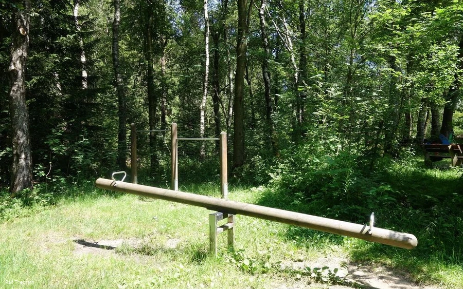 Verschiedenste Spielgeräte stehen hier bereit