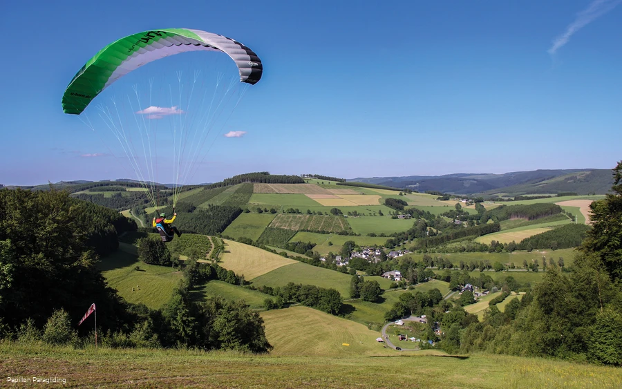 Papillon_Flugschule_Sauerland(1).jpg Papillon_Flugschule_Sauerland(1).jpg