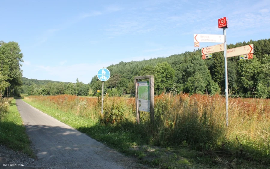 10 Brilon-Möhnetal in Richtung Rüthen.JPG