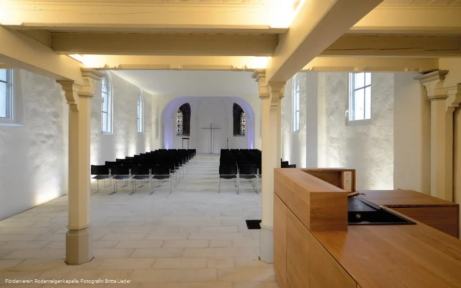Innenansicht RodentelgenFa. Kapelle 2018- Foto Klein und Neumann, Kommunikationsdesign.jpg