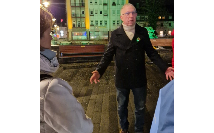 Gästeführer Werner Preugschas (abends)
