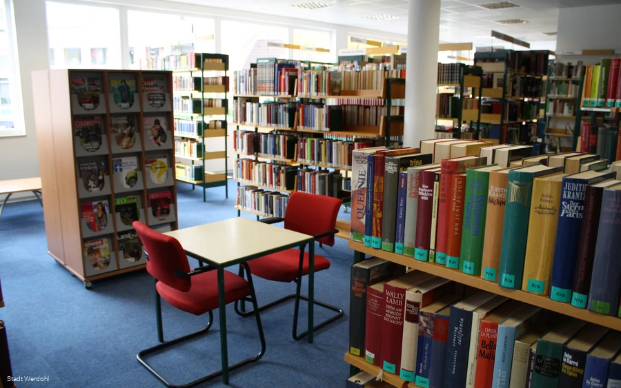 Werdohl_Stadtbücherei_Innenansicht.jpg Werdohl_Stadtbücherei_Innenansicht.jpg
