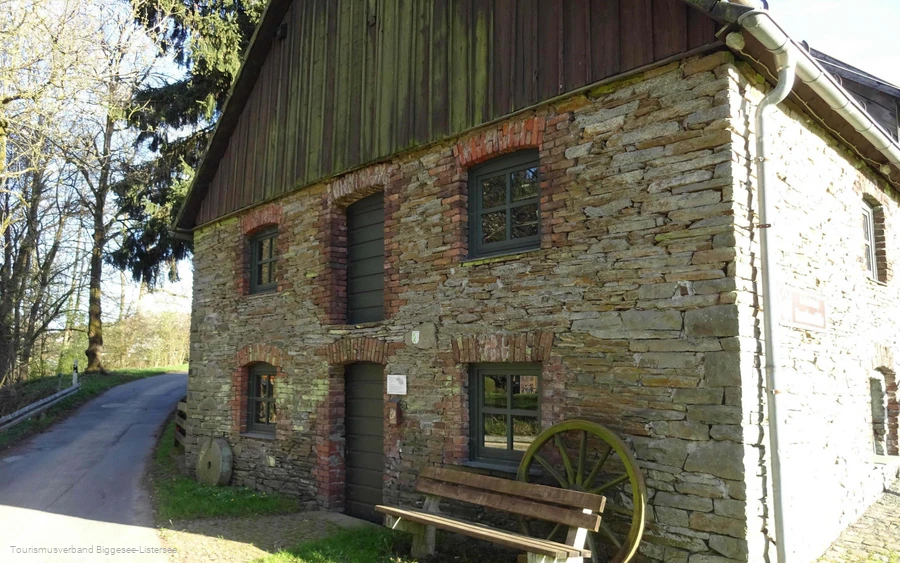 De oude bottenmolen Muehlhofe.
