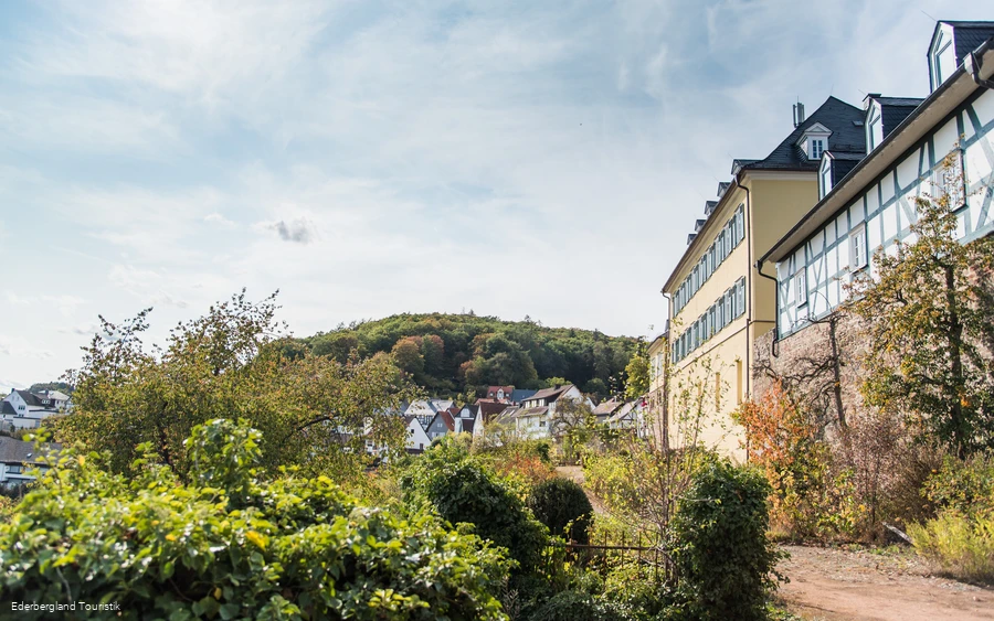 Neuburg Battenberg (Eder)