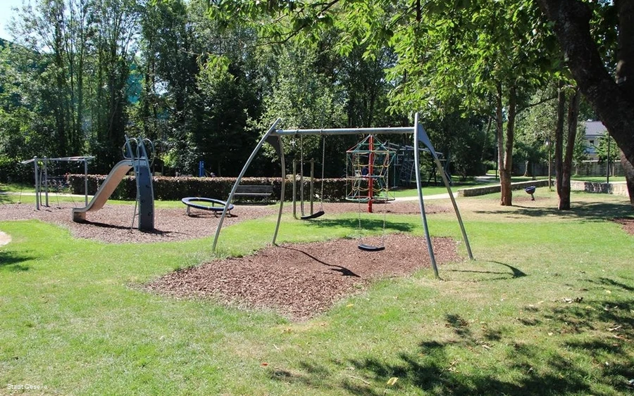 Spielplatz im Park Thoholte