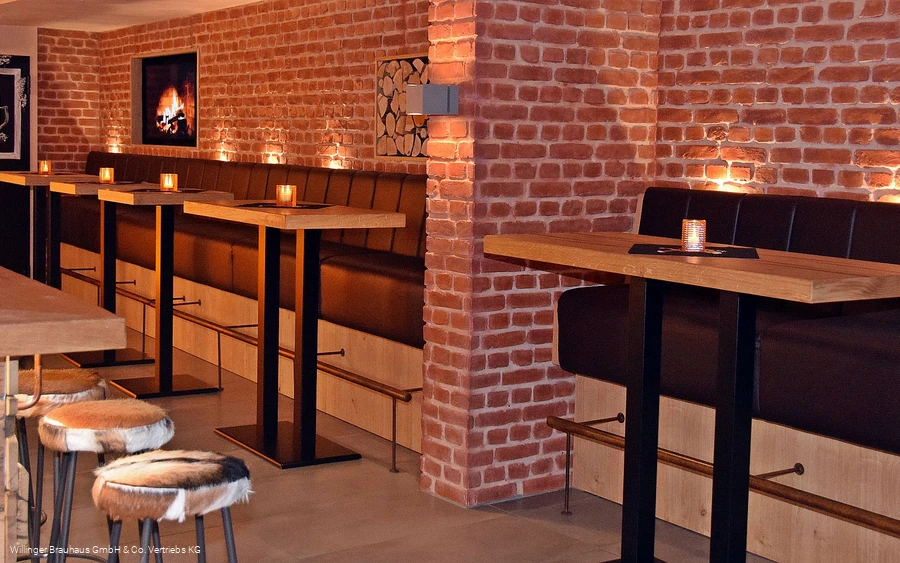 Leos Bierkeller Willingen, Tische