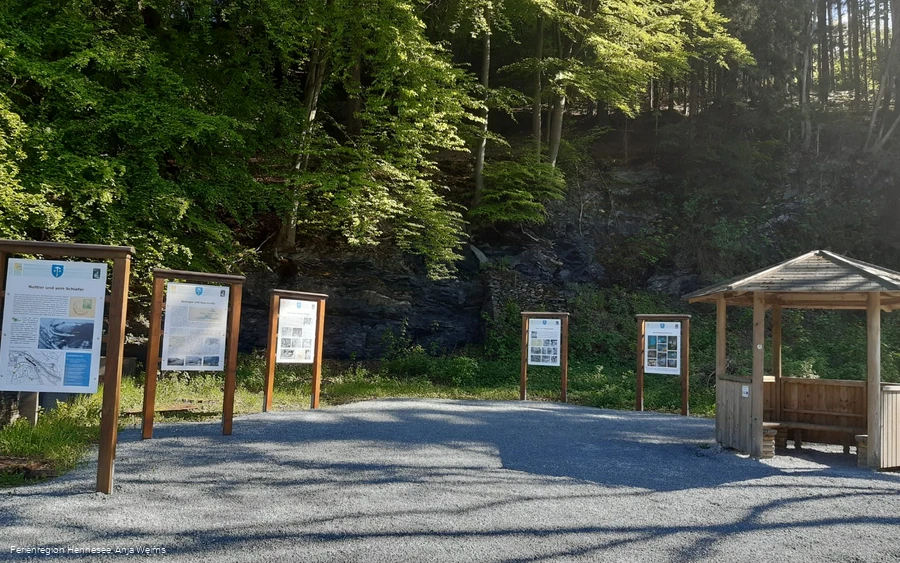 Infotafeln Rastplatz Schieferbau Nuttlar RuhrtalRadweg