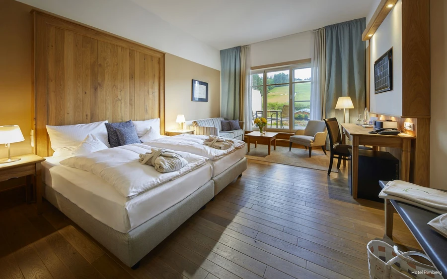 Hotel-Rimberg-Room-PhotoHotel.jpg
