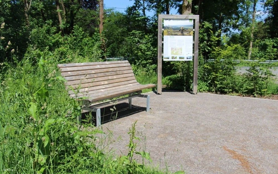 Rastplatz am Wanderparkplatz Borke Rastplatz am Wanderparkplatz Borke