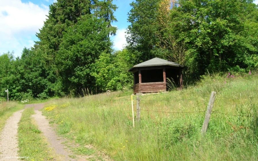 Schutzhütte am N2 bei Neerdar