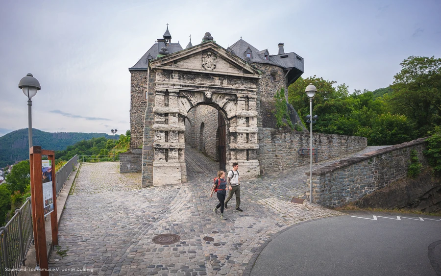 Eingangstor Burg Altena