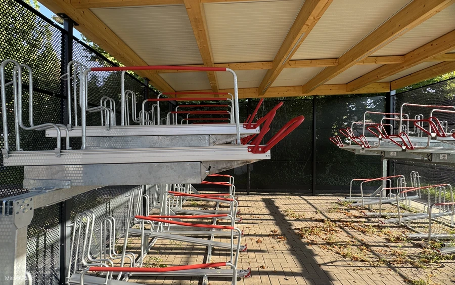 20250812 Fahrradabstellanlage Bahnhof MZ (c) Folak (7).JPG