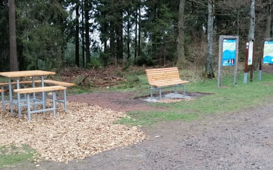 Rastmöglichkeiten am Rastplatz