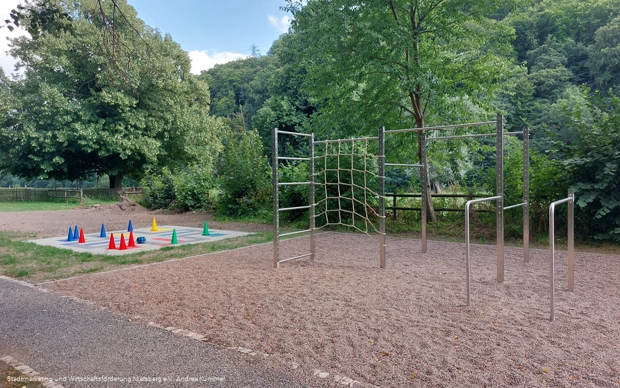 Alter Gutsgarten - Mensch-ärgere-dich-nicht-Feld