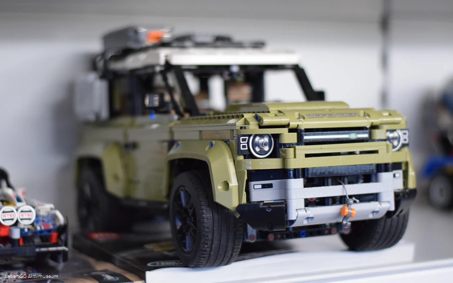 Ein Jeep von Lego.