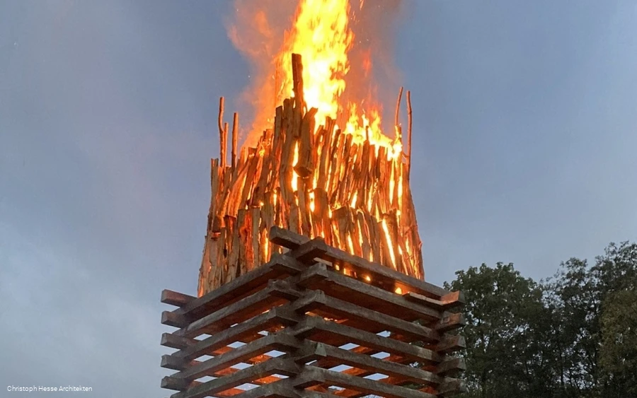 Open Mind Place - Waldbrand