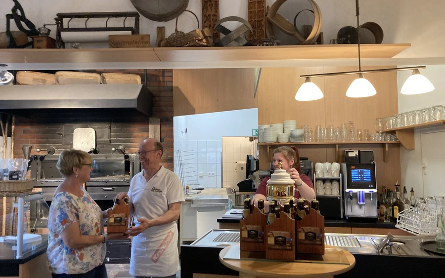 Jausenstation Backhaus Essinghausen innen.jpg