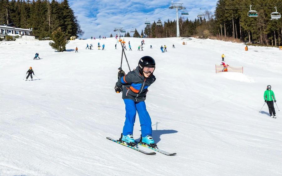Rodeln und Skifahren5.jpg