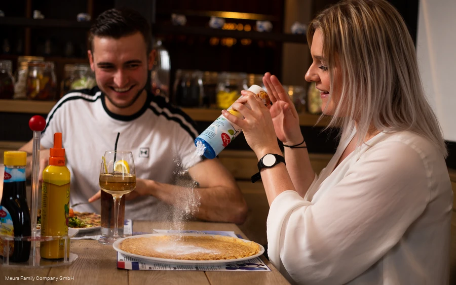 Brabander_Pfannkuchenhaus_Puderzucker_Pärchen_2020.JPG