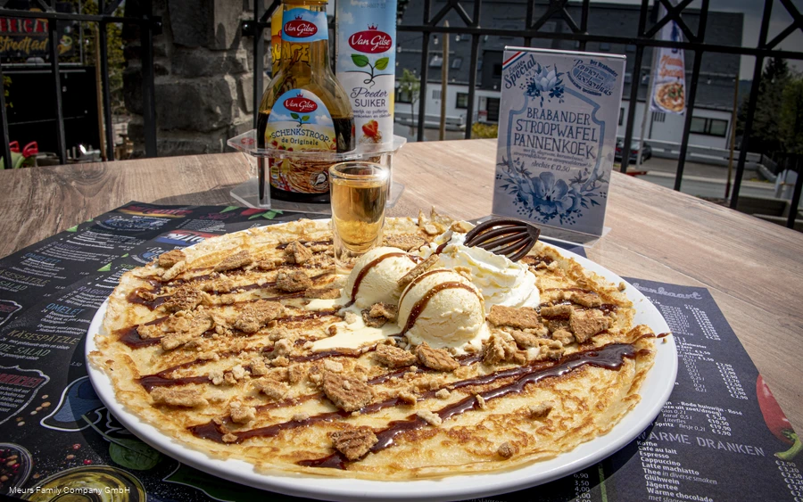 Brabander_Pfannkuchenhaus_Frühlingspfannkuchen_Terrasse_2022.jpg