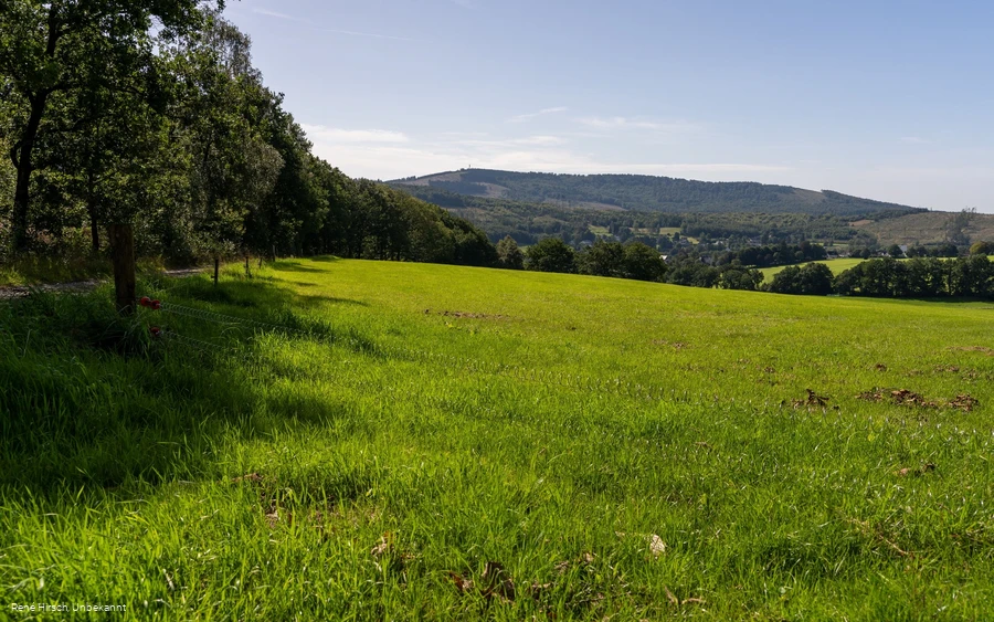 Blick auf Welschen Ennest und den "Hohen Wald"
