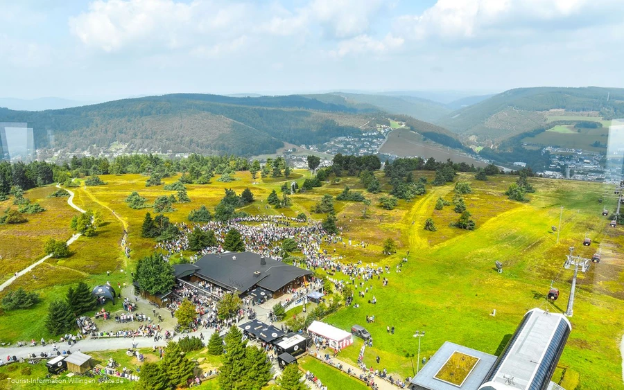 alphornmesse-vom-hochheideturm c) y-site.jpg