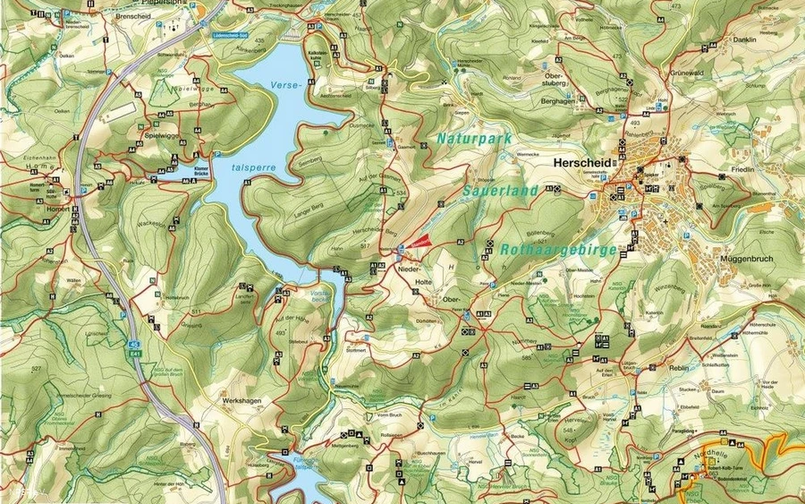 Wanderwegenetz am Wanderparkplatz Niederholte Wanderwegenetz am Wanderparkplatz Niederholte