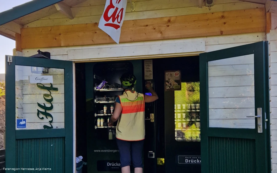 pausenhof rtrw (Anja Weims) (3).jpg